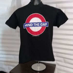 "Mind the Gap" Men's Black Short Sleeve T-Shirt Size Medium